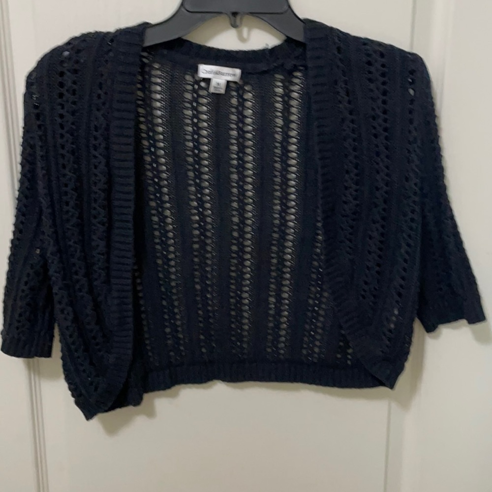 Croft & Barrow size medium crocheted shrug.